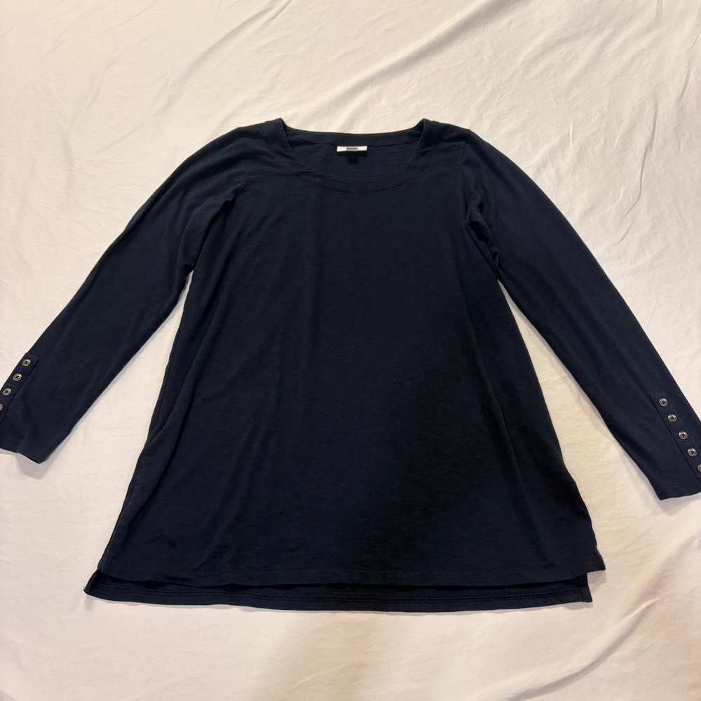 Women's Navy Long-Sleeve Button Cuff Tunic Top - Picture 2 of 4
